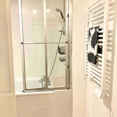 Disneyland 10 Minutes Paris 35 Minutes Apartment Bussy-Saint-Georges