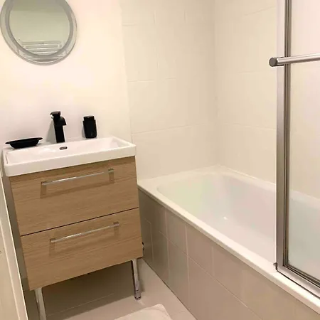 Disneyland 10 Minutes Paris 35 Minutes Apartment
