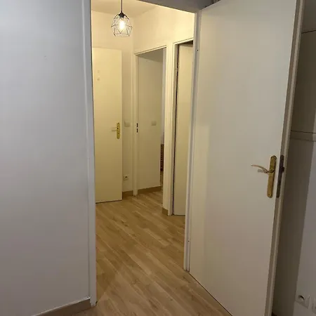 Apartment Disneyland 10 Minutes Paris 35 Minutes Bussy-Saint-Georges